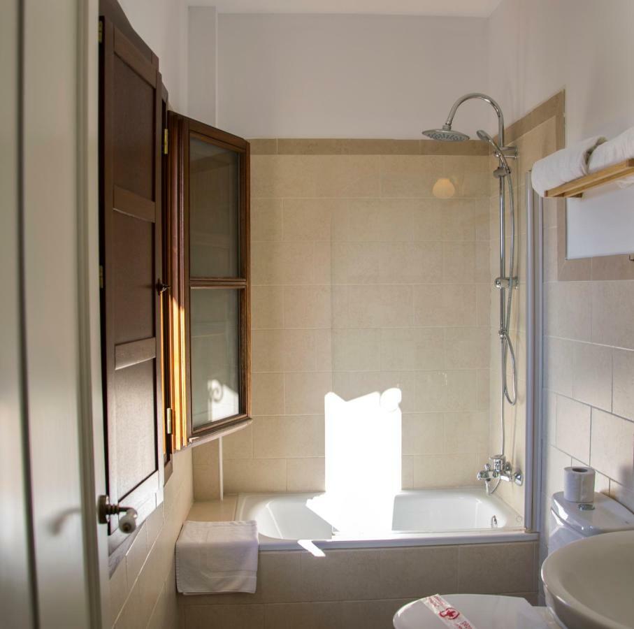 צ'יקלנה דה לה פרונטרה Hotel Mariantonia מראה חיצוני תמונה